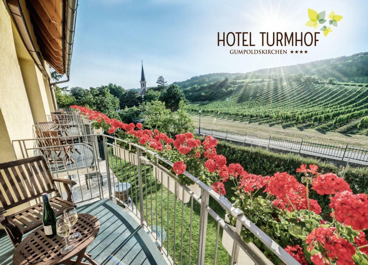 Hotel Turmhof กุมพอลด์สเคียร์เคน ภายนอก รูปภาพ